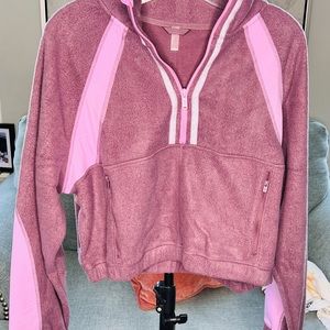 Half zip crop jacket so fly by free people size XS, boysenberry combo